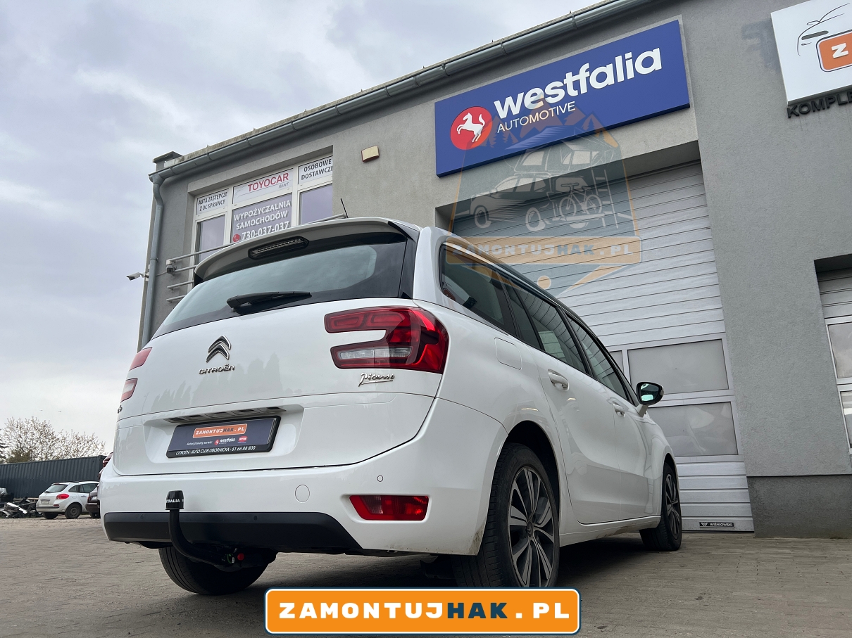 Wygodny montaż haka holowniczego w Citroenie C4 Grand Picasso - gwarancja solidności i niezawodności